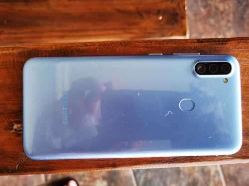 SAMSUNG A11 32 GB DUAL SIM