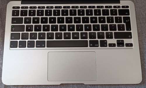 Apple MacBook Air 11-inch , Model A1465, New Battery, i5@1.6GHz, 2GB RAM, 60GB SSD,MacOS High Sierra