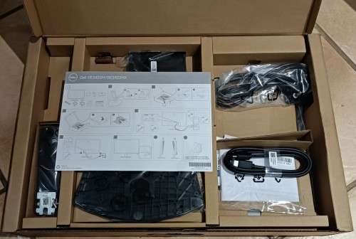 Mint  Box as new, Dell SE2422H 23.8-inch Full HD 8ms LCD Monitor - AMD FreeSynch support