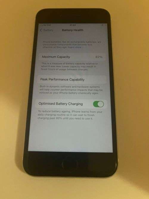 I PHONE SE 2020  256GB 82% BATT HEALTH