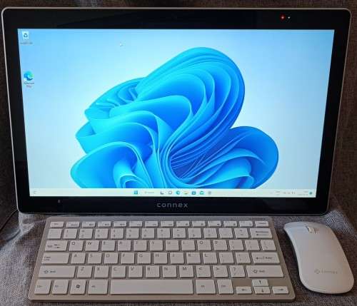Connex L1730 17.3` HDTouchScreen All-In-One PC with internal battery back-up,wireless keyboard&mouse