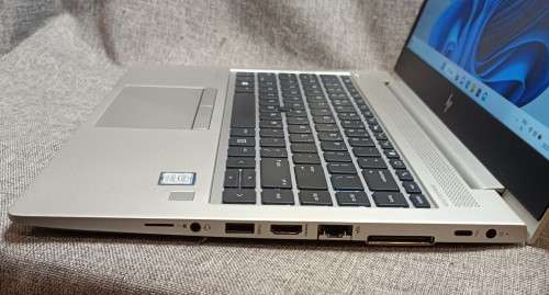 HP EliteBook 840 G5, Intel i7-7500U@2.9GHz, 16GB RAM, 512GB NVMe SSD, 14` FHD Display, Win 11 Pro