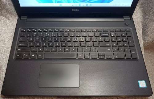 Dell Inspiron 15 3567, Intel i5-7200U@2.5GHz, 8GB RAM, 256GB SSD, 15.4` HD Display, New Battery