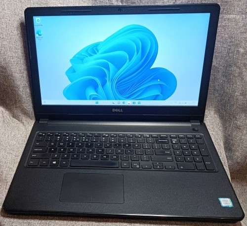 Dell Inspiron 15 3567, Intel i5-7200U@2.5GHz, 8GB RAM, 256GB SSD, 15.4` HD Display, New Battery