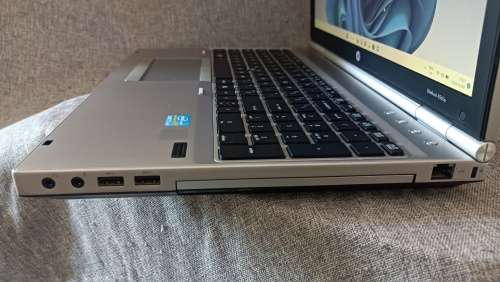 HP EliteBook 8560p, Intel i7-2620M@2.7GHz, Radeon HD 6470 Graphics, 8 GB RAM, 256GB SSD, 15.6` HD