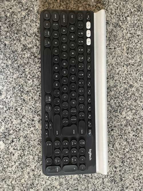 LOGITECH K780 MULTI DEVICE WIRELESS KEYBOARD MINT