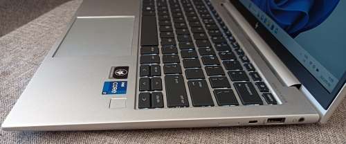 12th Gen HP  830 G9, CORE I7,16GB,512GB SSD With intel [R] 7560 R+ LTE-Advanced Pro New Sealed