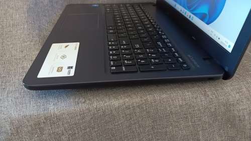 Asus X543MA, Intel Celeron N4000@1.1GHz, 4GB RAM, 240GB SSD, 15.6` HD Display, Windows 11 Pro