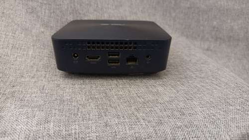 Asus VivoMini UN45H, Intel Celeron N3150@1.6GHz, 8GB RAM, 500GB HDD, Windows 11 Professional