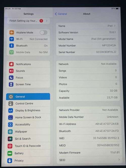IPAD AIR 5TH GEN  A1823 32GB WIFI & 4g