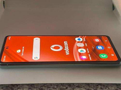 SAMSUNG GALAXY S20 FE  - 128GB - DUAL SIM MINT CONDITION