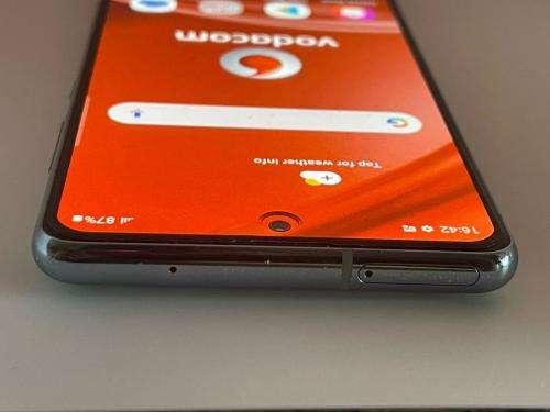 SAMSUNG GALAXY S20 FE  - 128GB - DUAL SIM MINT CONDITION