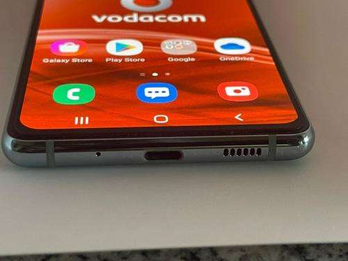 SAMSUNG GALAXY S20 FE  - 128GB - DUAL SIM MINT CONDITION