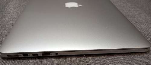 MacBook Pro (Retina) Mid 2015, Intel i7 Quad Core @2.,2Ghz, 16GB RAM, 250GB SSD, 15.4` (2880x1800)