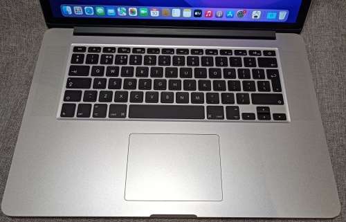 MacBook Pro (Retina) Mid 2015, Intel i7 Quad Core @2.,2Ghz, 16GB RAM, 250GB SSD, 15.4` (2880x1800)