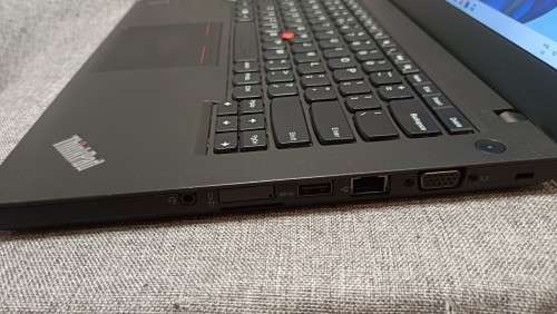 Lenovo ThinkPad T450, Intel i5-4300U@1.9GHz, 8GB RAM, 240GB SSD, 14` HD Display (1600x900), Win11