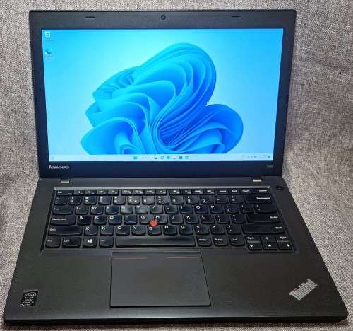 Lenovo ThinkPad T450, Intel i5-4300U@1.9GHz, 8GB RAM, 240GB SSD, 14` HD Display (1600x900), Win11