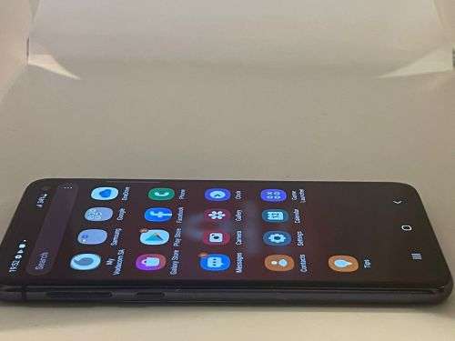 SAMSUNG S10e 128GB SINGLE SIM PRISM BLACK  MINT CONDITION