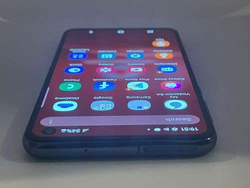 SAMSUNG S10e 128GB SINGLE SIM PRISM BLACK  MINT CONDITION