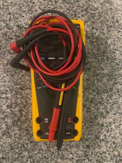 FLUKE 177 TRUE-RMS  MULTIMETER WITH BACKLIGHT  NEW
