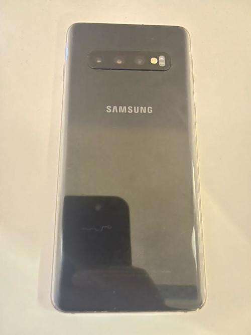 SAMSUNG S10 SINGLE SIM 8GB RAM 128 GB MEMORY MINT CONDITION