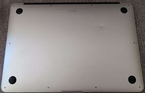 Apple MacBook Air 13` mid-2013, Intel i5 Dual Core@1.3GHz, 4GB RAM, Intel HD 5000,121GB SSD