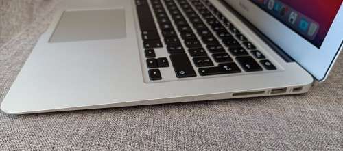 Apple MacBook Air 13` mid-2013, Intel i5 Dual Core@1.3GHz, 4GB RAM, Intel HD 5000,121GB SSD