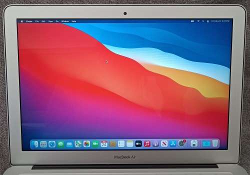 Apple MacBook Air 13` mid-2013, Intel i5 Dual Core@1.3GHz, 4GB RAM, Intel HD 5000,121GB SSD