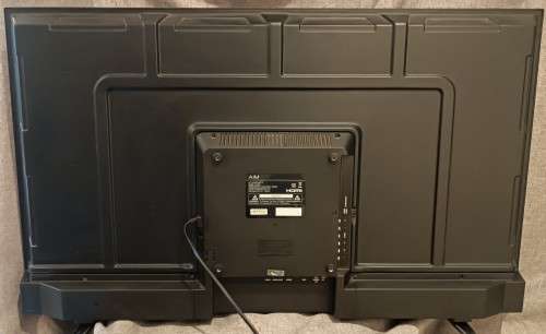 AIM CZ1843, 43` Full HD TV in original box with remote control