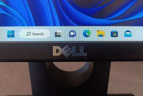 Dell E2016Hb 20` LED Monitor (1600x900 pixel resolution)