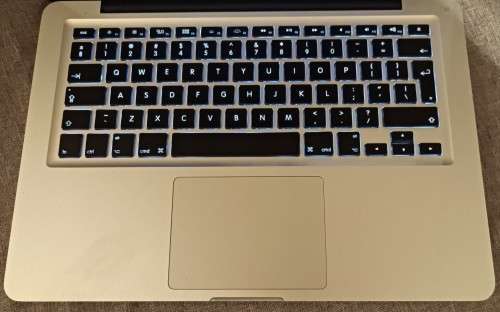 Mint in Box As New Apple MacBook Pro 13`  Mid 2012, i5@2.5GHz, 4GB RAM, 500GB HDD, Optical Drive
