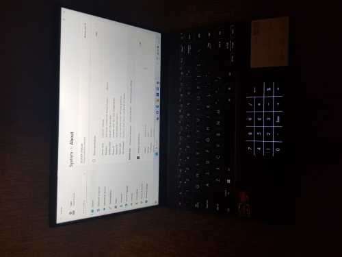 Asus ZenBook UM425U AMD RYZEN 7 5700U WITH RADEON GRAPHICS