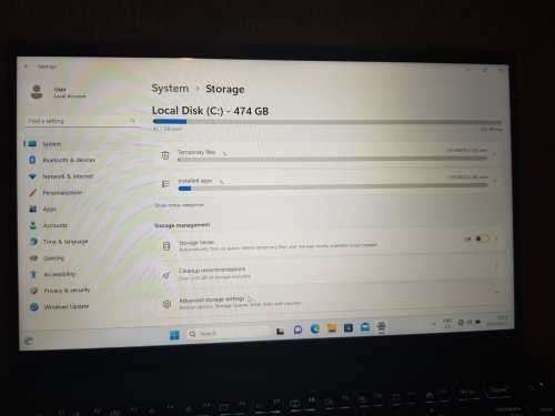 Asus ZenBook UM425U AMD RYZEN 7 5700U WITH RADEON GRAPHICS