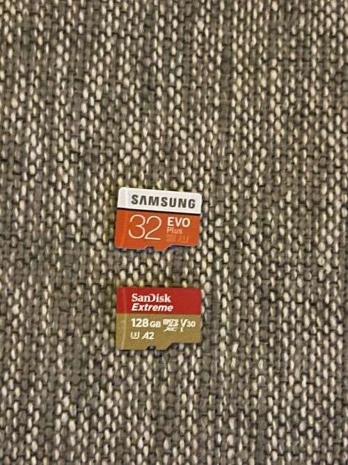 DJI Osmo Pocket - Handheld 3-Axis Gimbal Stabilizer with integrated Camera 12 MP 1/2.3