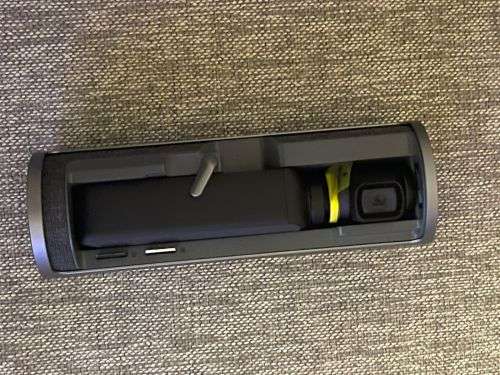DJI Osmo Pocket - Handheld 3-Axis Gimbal Stabilizer with integrated Camera 12 MP 1/2.3
