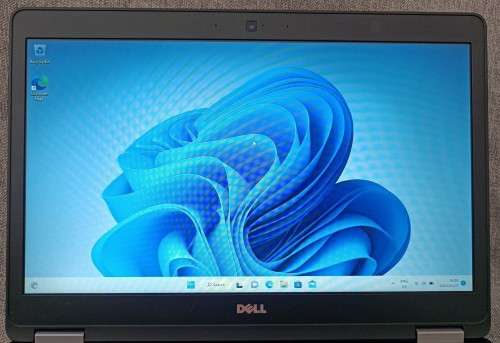 Dell Latitude 5470, Intel i5-6300U@2.4GHz, 16GB RAM, 256GB m.2 SSD, 14` HD Display (1366x768) Win 11