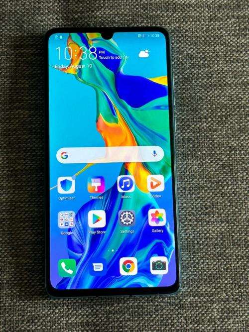 HUAWEI P30 DUAL SIM MINT CONDITION