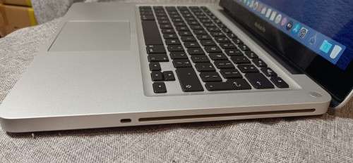 APPLE Macbook Pro A1278 Core i5-3210M, 4 GB RAM, 500 GB HDD,13.3 inch 1280x800 Display, OS X Catalin