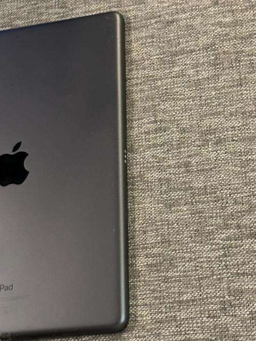 IPAD  7TH GEN A2197 32GB WIFI