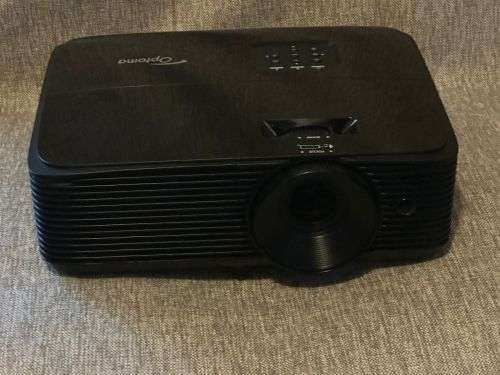 OPTOMA  DLP Projector XGA 4000 ANSI Lumens Mint Condition
