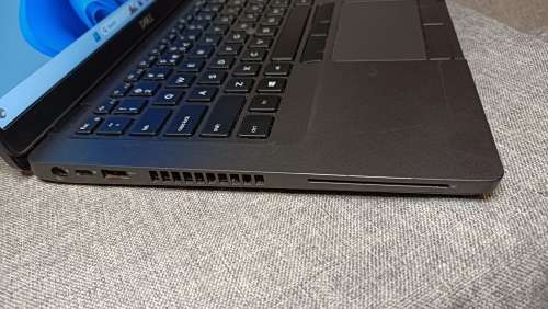 Dell Latitude 5400, 8th Gen i5-8265U, 16GB RAM, 256GB NVMe SSD, 14` FHD Display, Windows 11