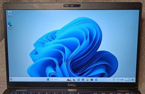 Dell Latitude 5400, 8th Gen i5-8265U, 16GB RAM, 256GB NVMe SSD, 14` FHD Display, Windows 11