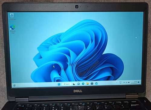Dell Latitude 5480, Touch Screen, Intel i5-6300U@2.4GHz, 12GB RAM, 256GB m.2 SSD, 14` FHD Display