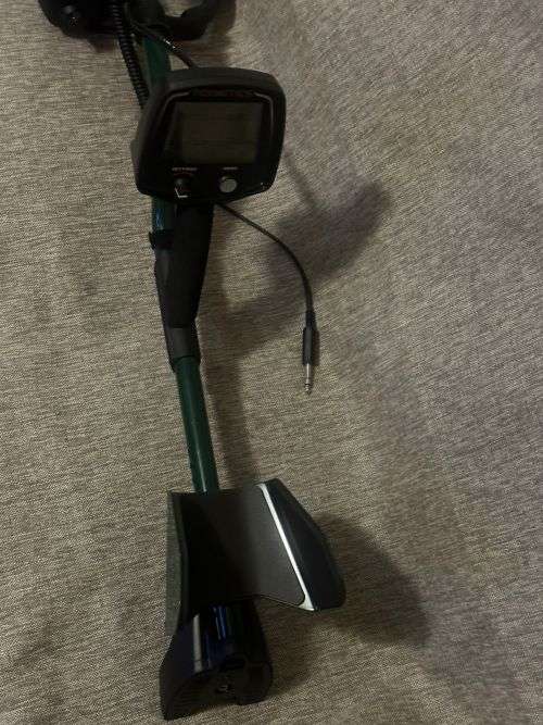 Teknetics T2 Metal Detector with 5-Inch and 11-Inch DD Coils As new Retail 25k