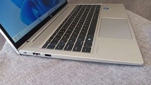 HP ProBook 450 G8 , 15.6` Notebook - 11th Gen Intel Core i5-1135G7, 256GB SSD, 8GB RAM, Windows 11