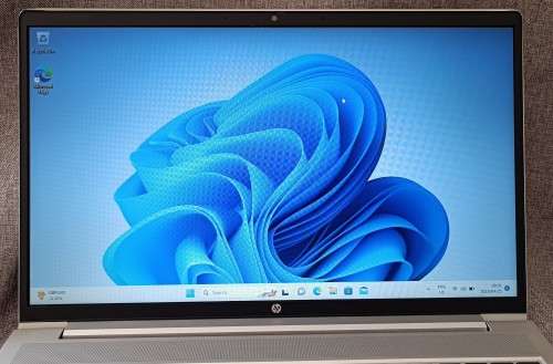 HP ProBook 450 G8 , 15.6` Notebook - 11th Gen Intel Core i5-1135G7, 256GB SSD, 8GB RAM, Windows 11