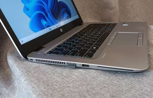 HP EliteBook 840G3, Intel i5-6300U@2.4GHz, 8GB RAM, 250GB m.2 SSD, 500GB HDD, 14` FHD Display, Win11