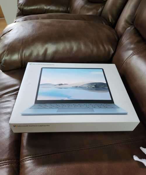 MICROSOFT SURFACE TOUCH  LAPTOP GO 10TH GEN i5 128GB SSD MINT