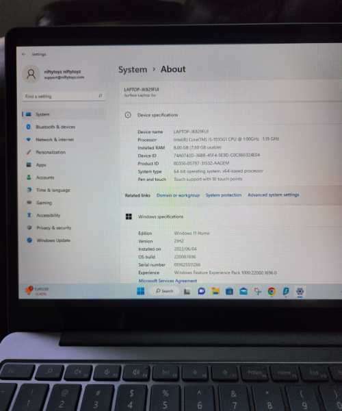 MICROSOFT SURFACE TOUCH  LAPTOP GO 10TH GEN i5 128GB SSD MINT