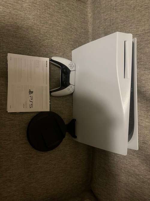 SONY PLAYSTATION 5 DISC VERSION  825GB MINT AS NEW